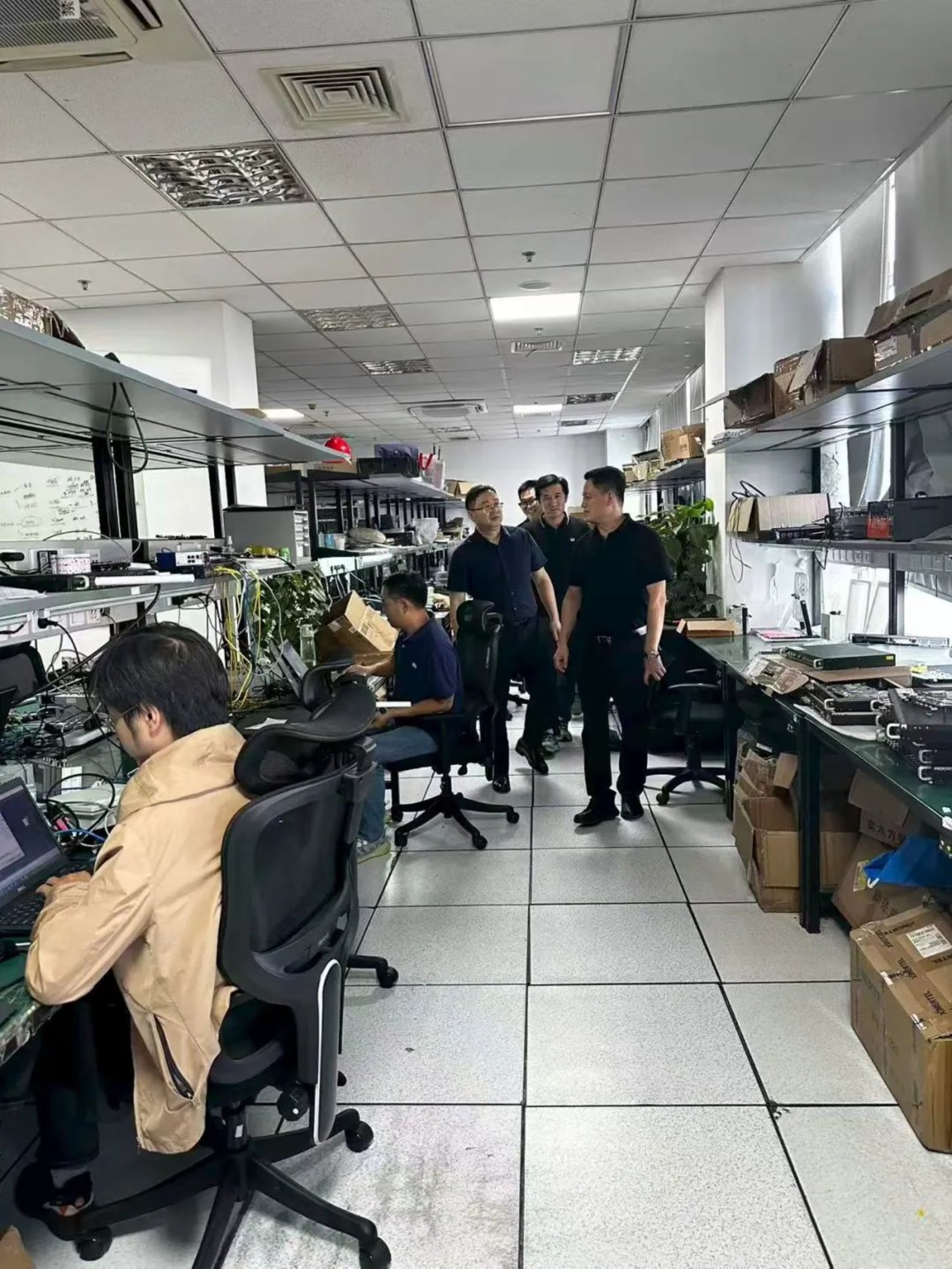 深化合作促發(fā)展 校領(lǐng)導(dǎo)赴上海考察高校與企業(yè)網(wǎng)絡(luò)信息技術(shù)研發(fā)新動態(tài)